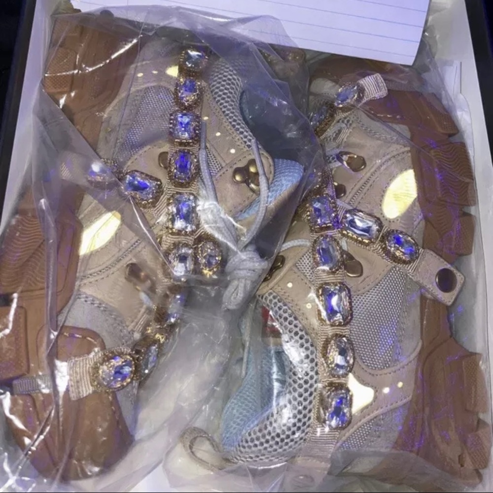 RARE GUCCI FLASHTREK